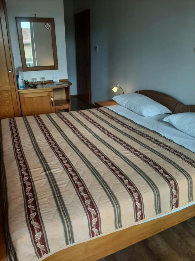 Room Eta Cres Eksteriør bilde
